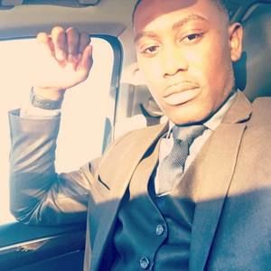 Meet your Posher, Emmanuel